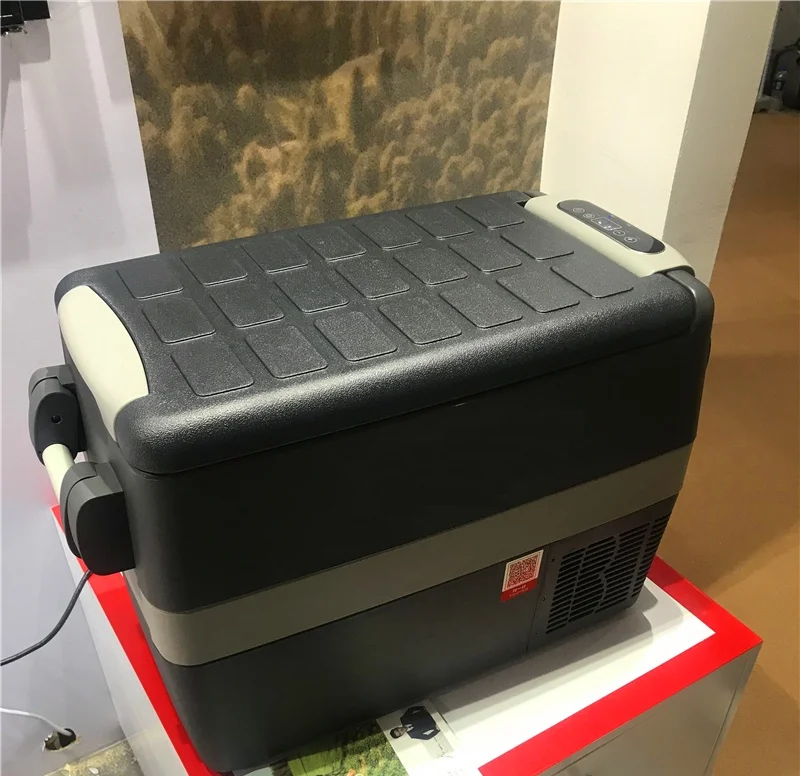 
High quality 40Liters caravan compressor powered refrigerator 