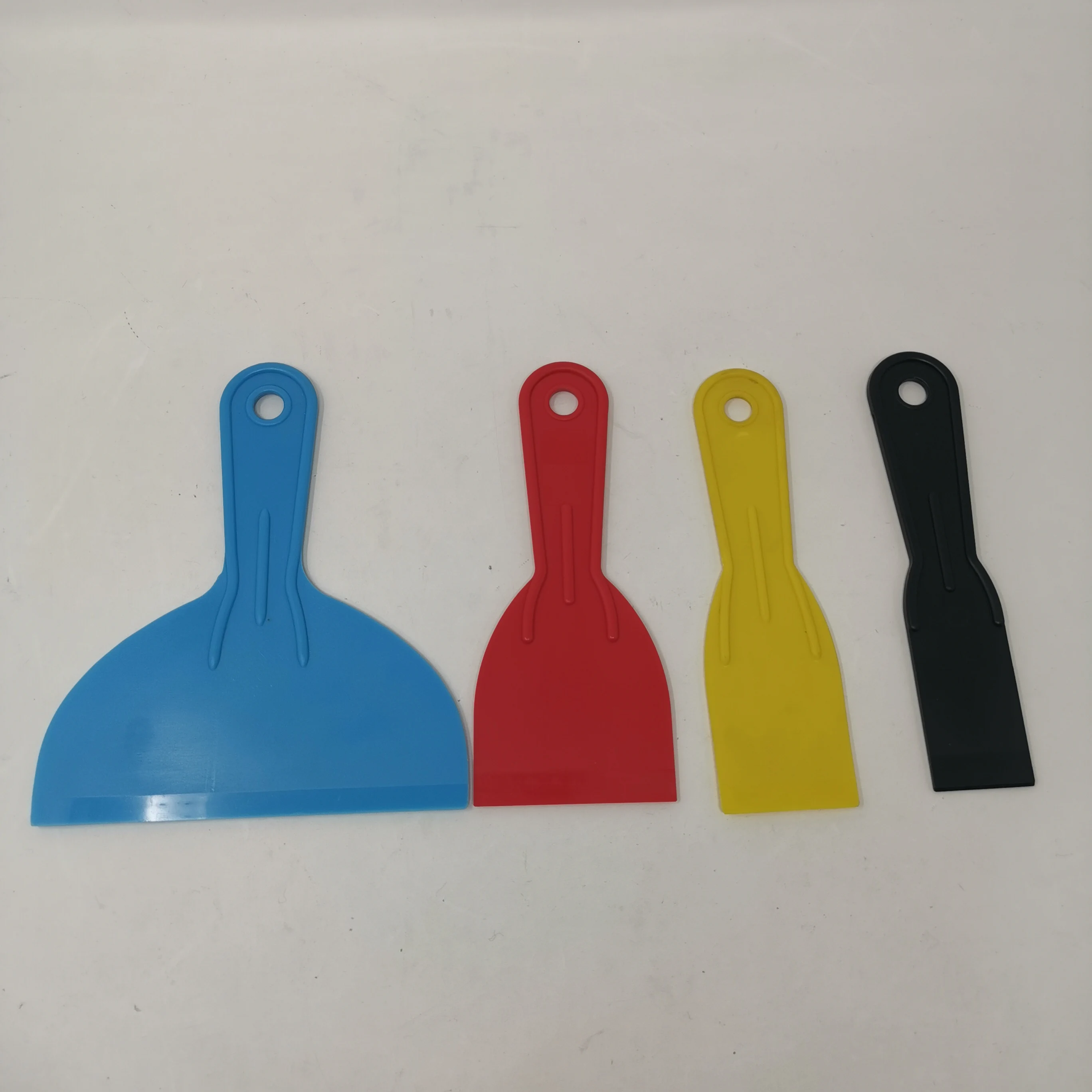 Custom Red Color Flexible 76mm PP Putty Knife Paint Putty Knife Scraper Paint Scraper