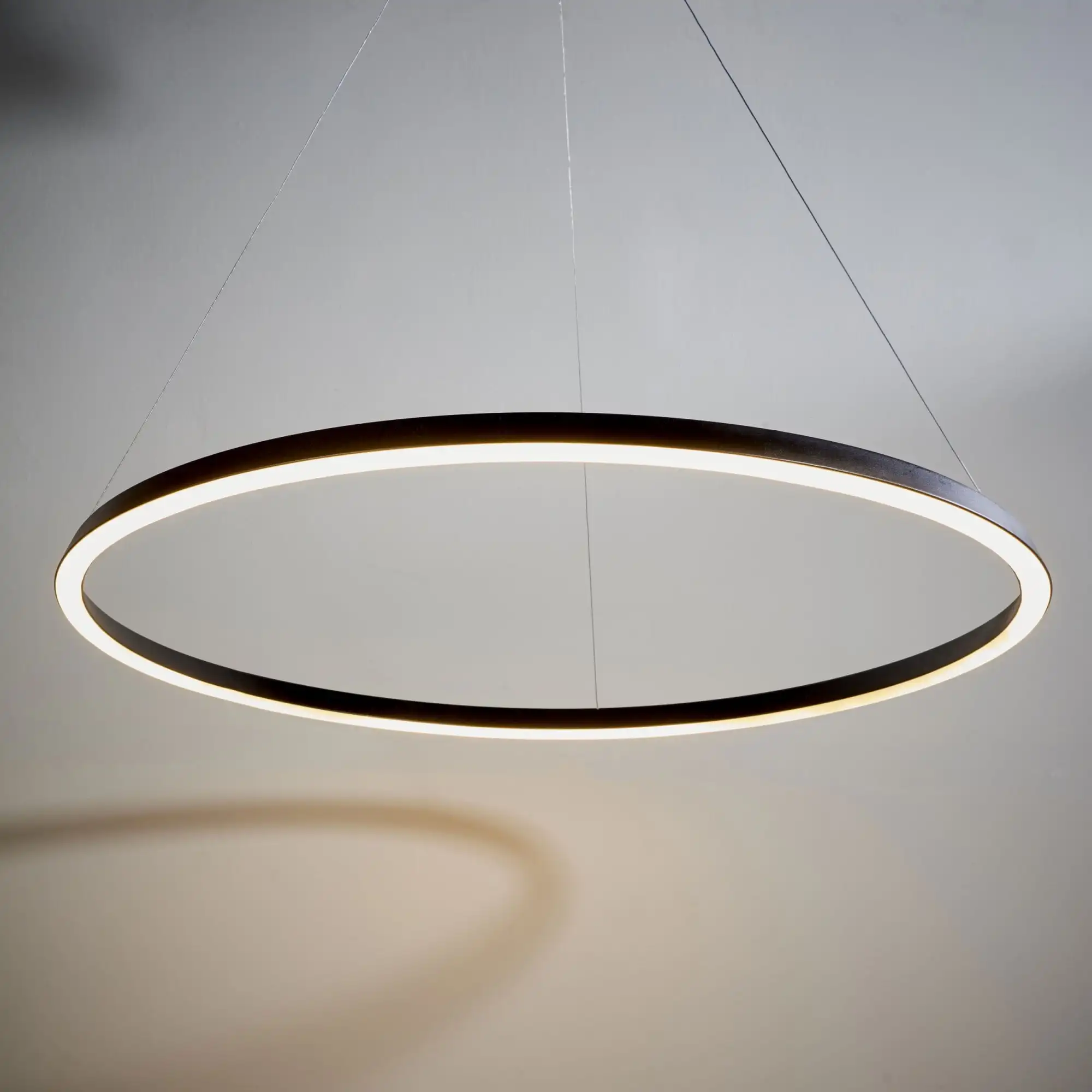 Home hotel decorative Indoor Led Ceiling Lighting Super Gold Ring Round Lamp Pendant Lights Modern Led Chandelier lighting