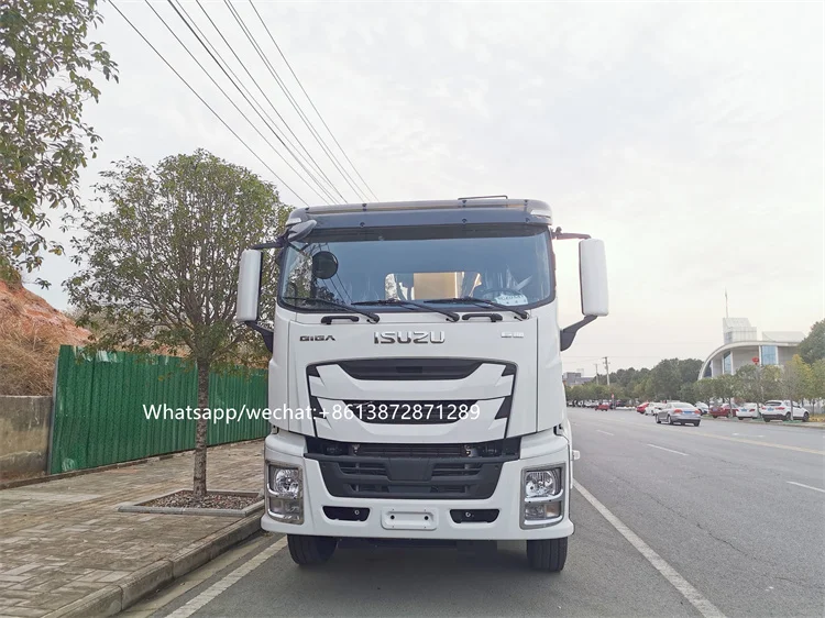 ISUZU heavy truck mounted crane customized with X-CMG telescopic crane