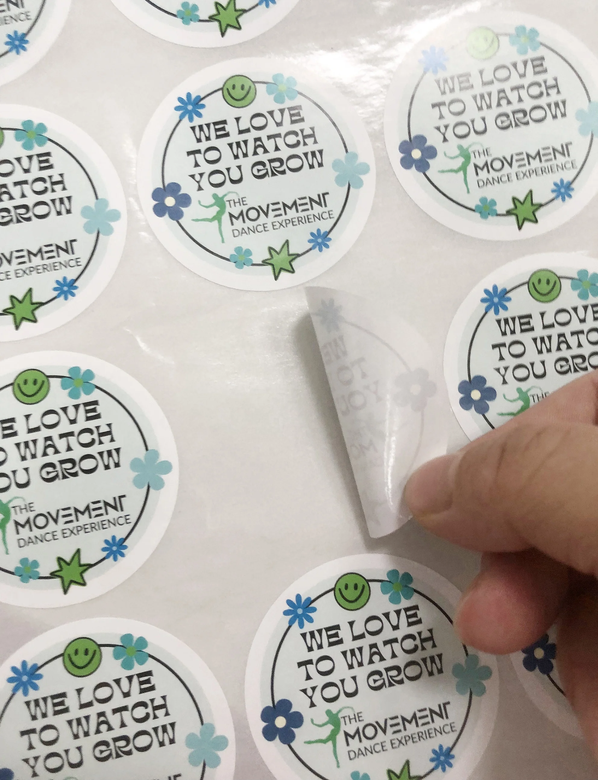 Private design product labels maker self adhesive vinyl round waterproof sticker roll paper custom