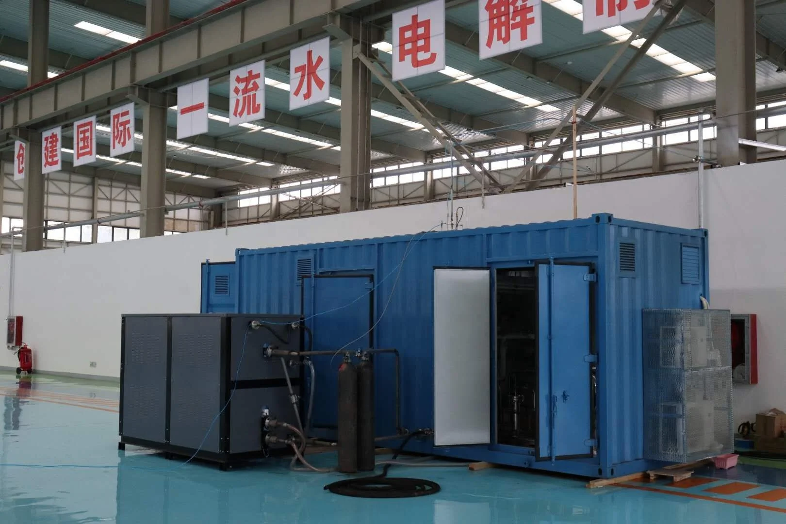 Лидер продаж автомобильный завод по производству зеленого водорода 99.9999% электролиза щелочной воды генератор с системой