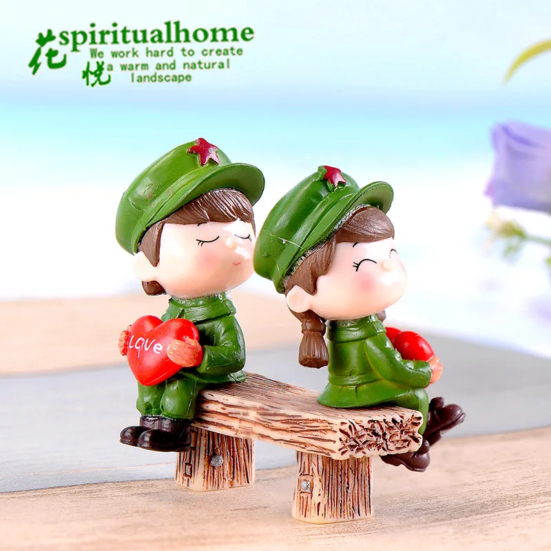 Love soldier sister couple doll moss landscape crafts decoration DIY cake accessories