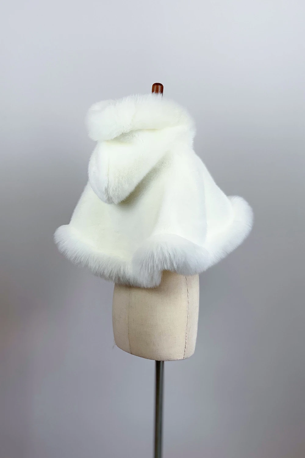 Factory Customized winter Wedding flower girls cape Rabbit Fox Mink faux fur bridal stole wrap shawl cape for flower girls