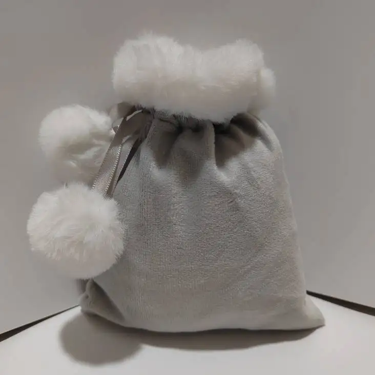 2024 New Xmas pompom Velvet Fabric drawstring Christmas Gift Bag