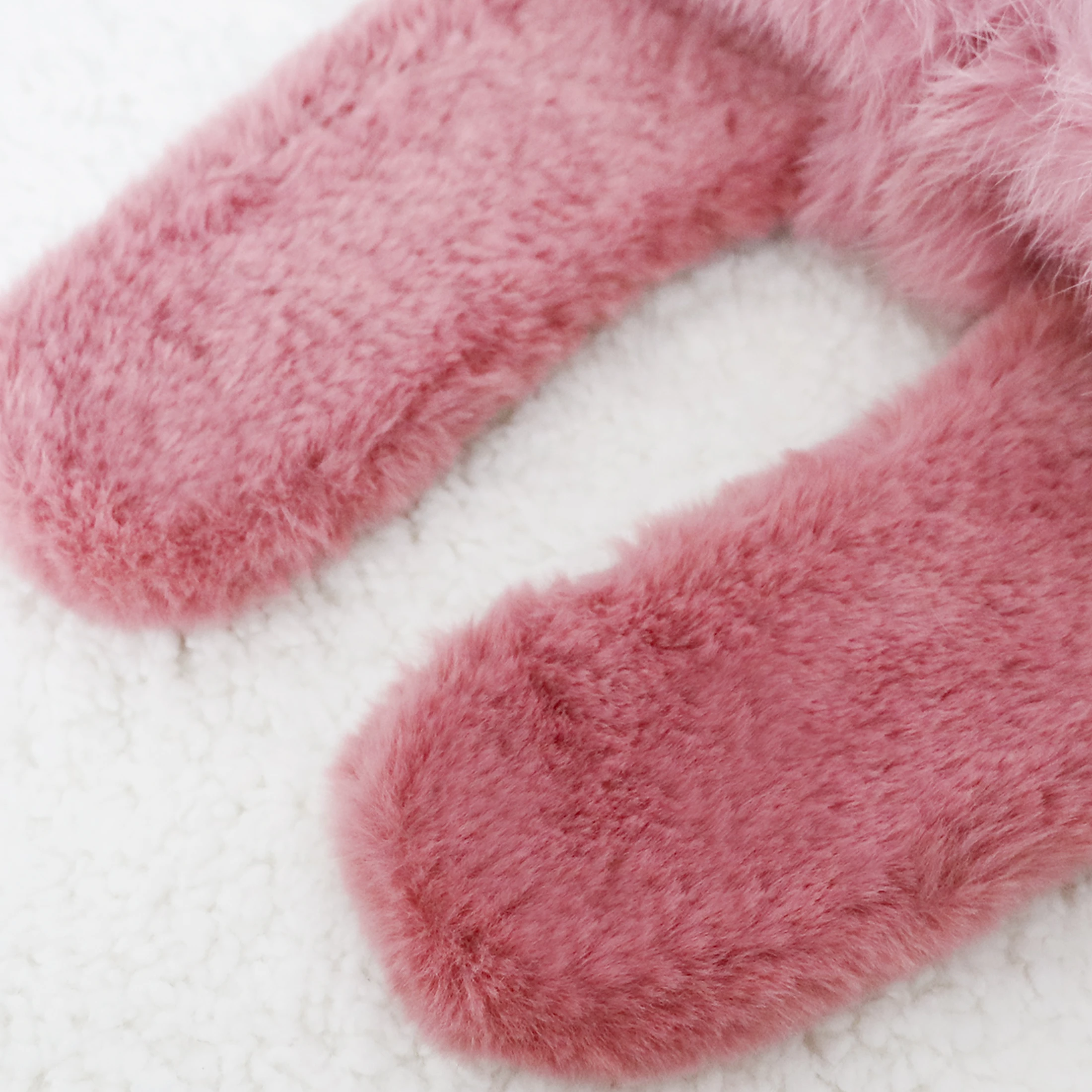 Wholesale Outdoor Plush Open Toe Flat Sandale Femme