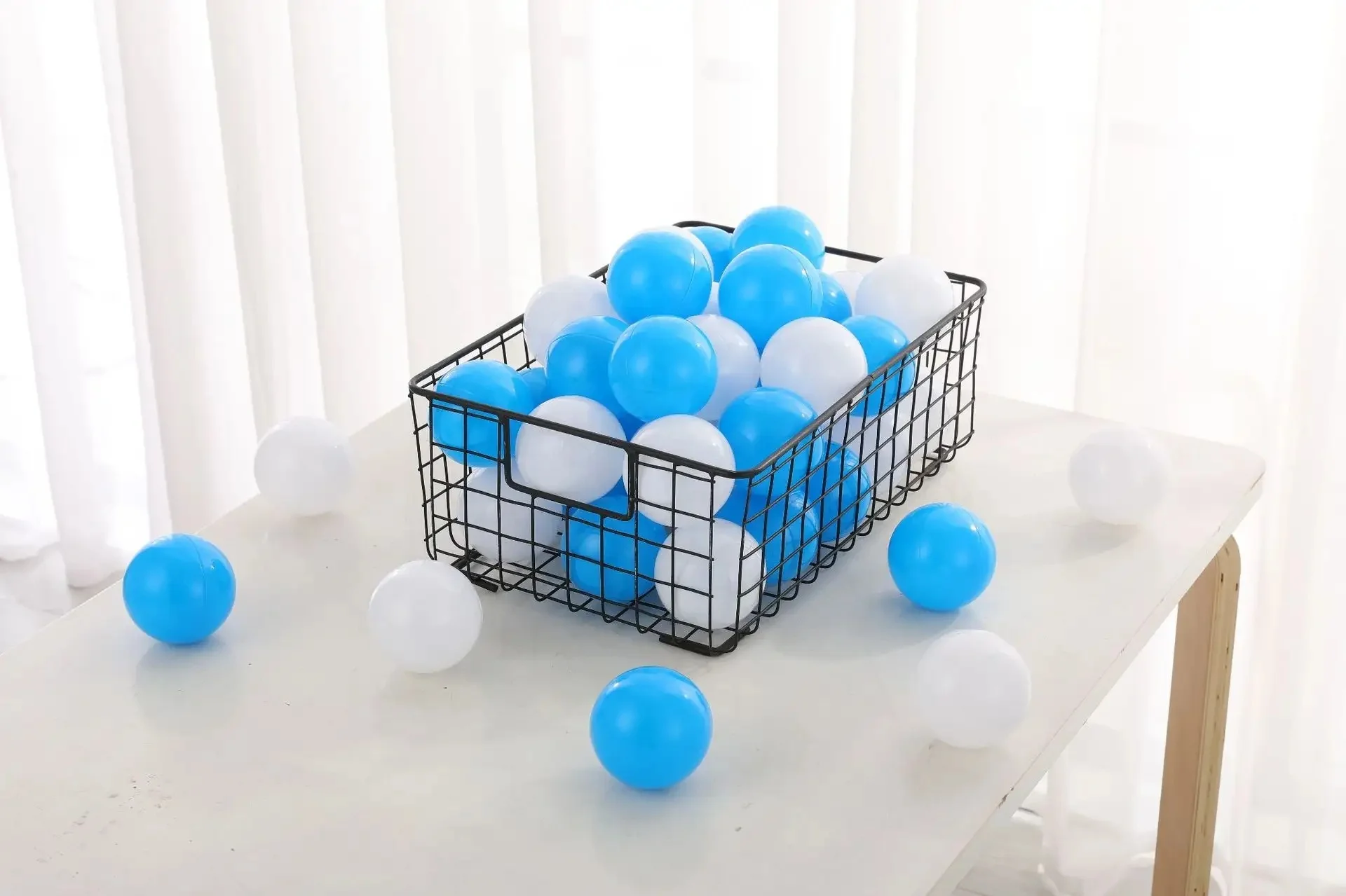 High Quality Colorful Non-Phthalates LDPE Giant Plastic PE Ball Factory Direct Sale Toy Balls