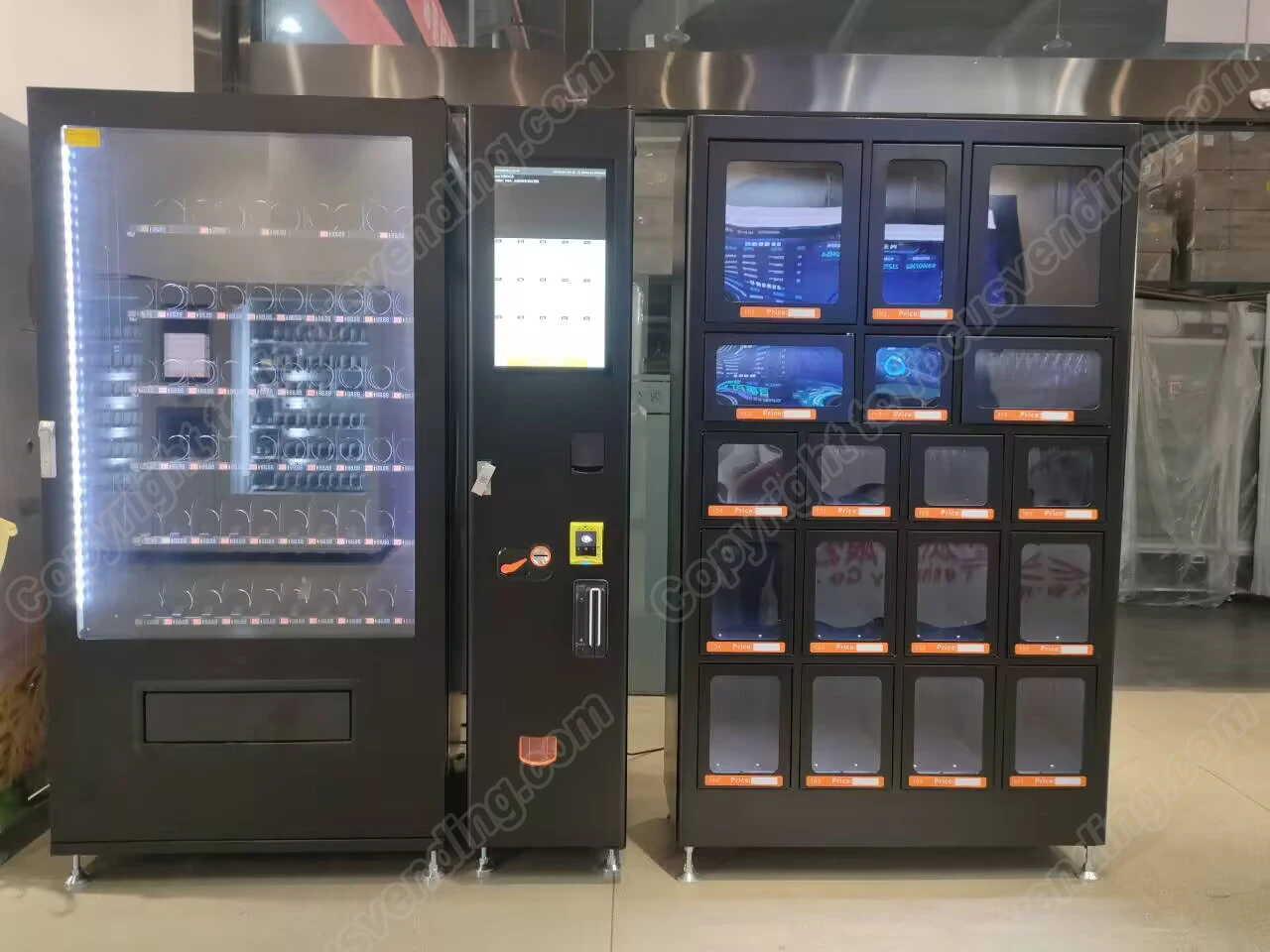 Cloth Hat Gifts Locker Vending Machine With Sticker Connect Combo Snack and Drinks Vending Machine Together