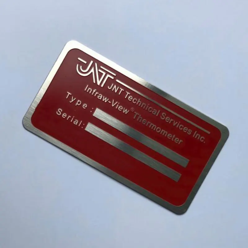  Оптовая продажа металлическая бирка с именем на заказ металлический значок логотип Выгравированный