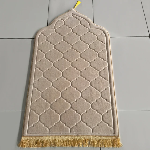 Beautiful Design Portable Prayer Mat Velvet Prayer Mat Muslim Prayer Mat