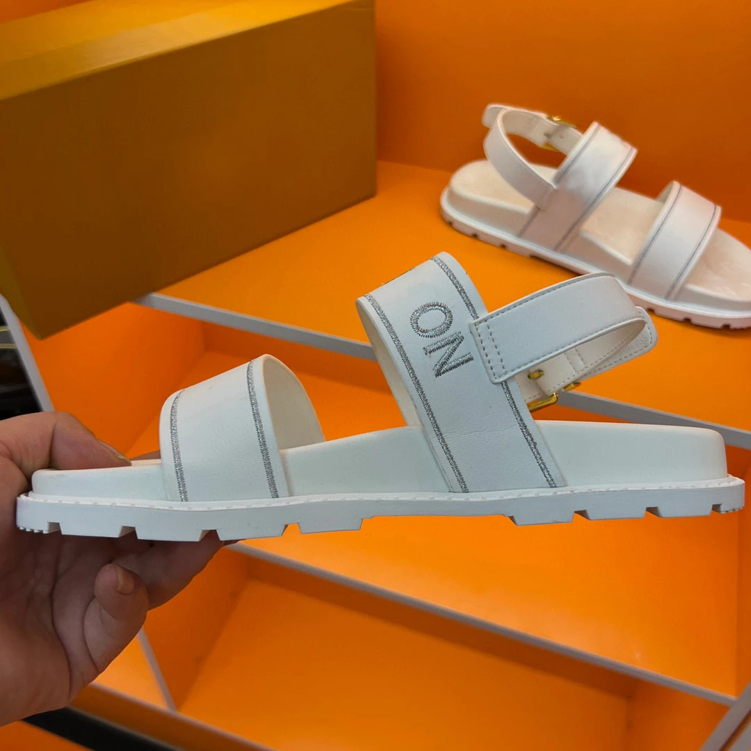 Designer Slipper Brand Fashion Light Weight Flat Slippers Sandals For Men men genuine leather slipper