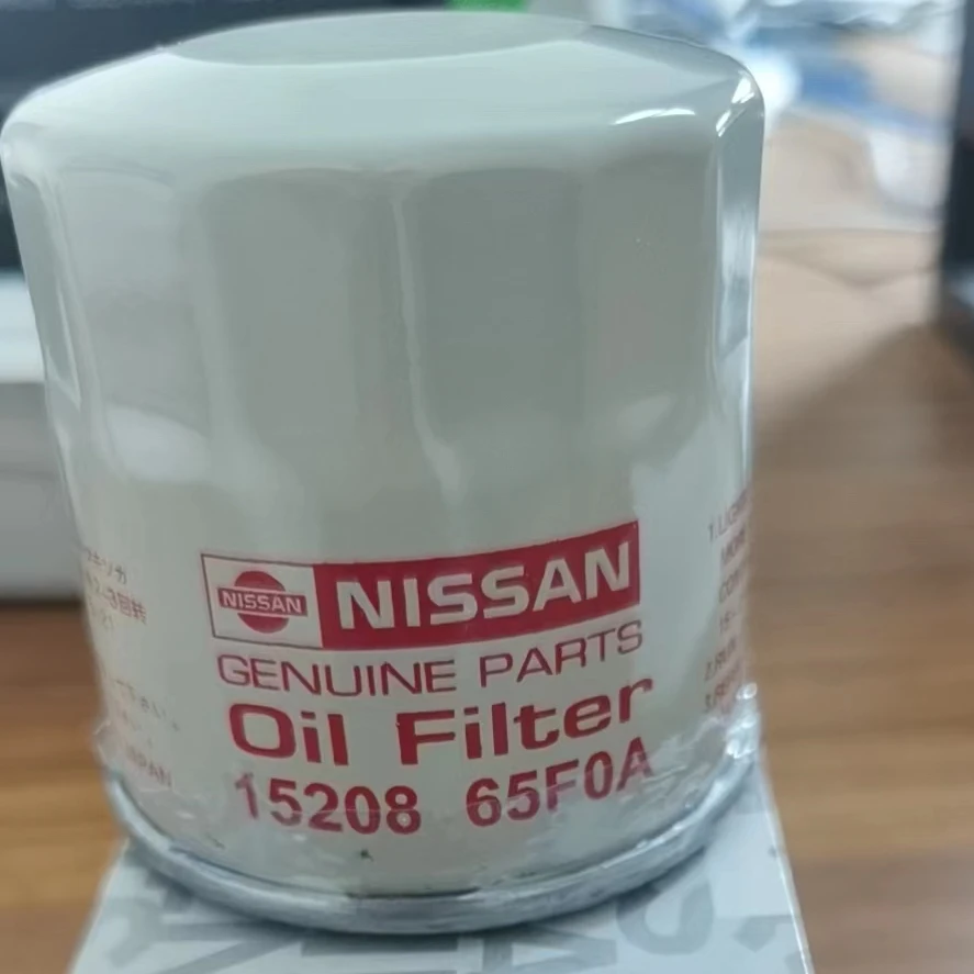 Automotive Oil Filter Manufacturer 15208-65F0A For Nissan Cars