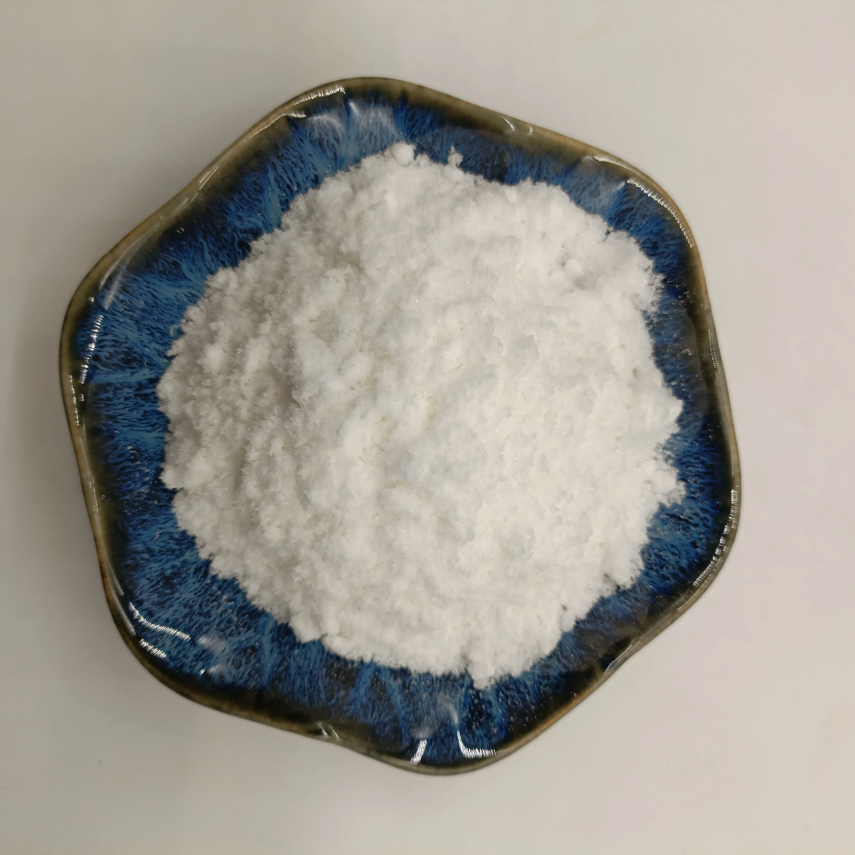 Supply high quality Cosmetic raw materials 4-(alpha-Methylbenzyl)resorcinol CAS NO.85-27-8