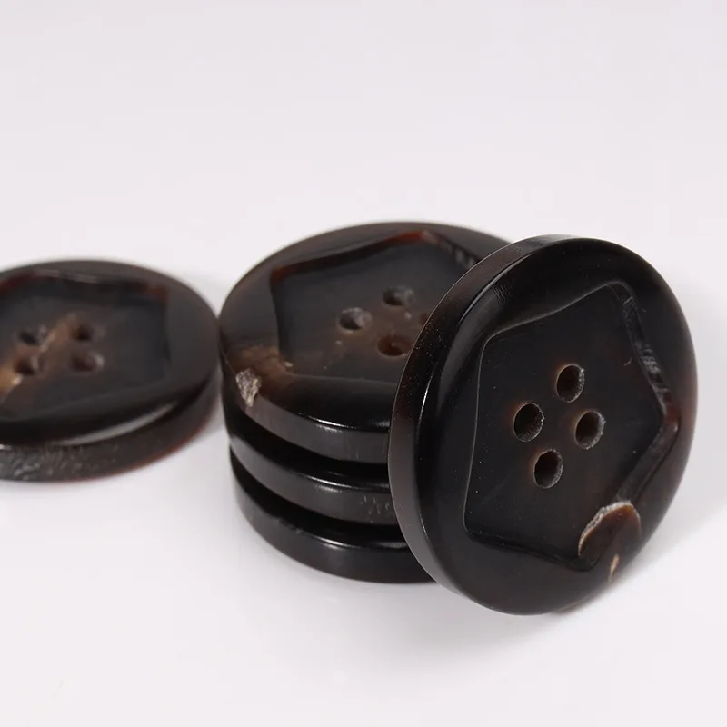 Manufacturer Amazon Wholesale Round Size Sewing On Snap 4-Holes Resin Men Snap Button