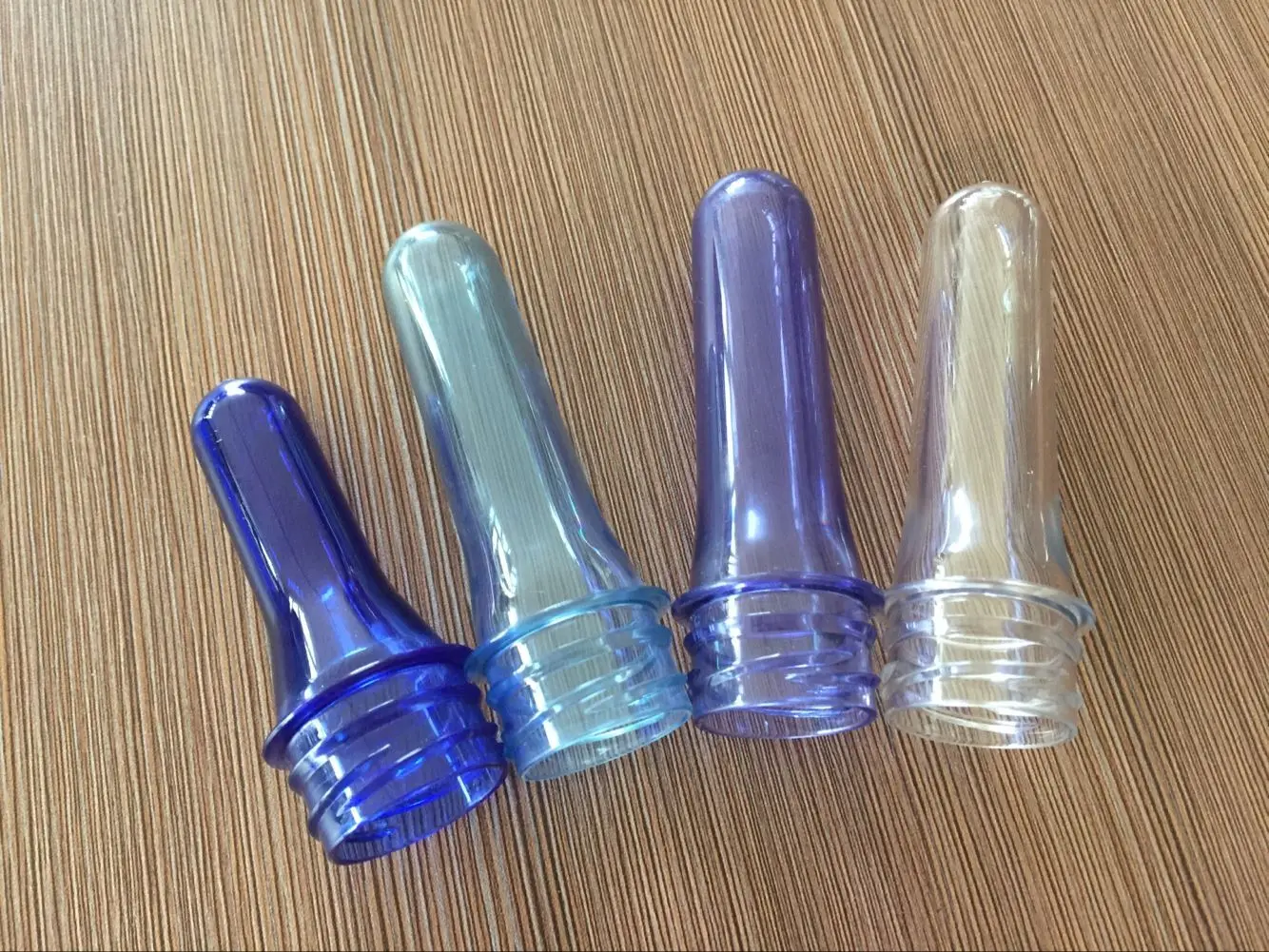 100% новое сырье ПЭТ преформ для пружинной бутылки для воды 25/30 мм 18 г