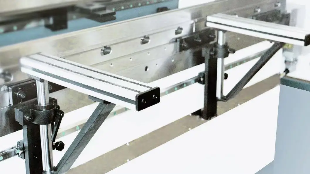 High quality Cnc Hydraulic  Oil  Press Brake With High Press Brake TAM-130/4100