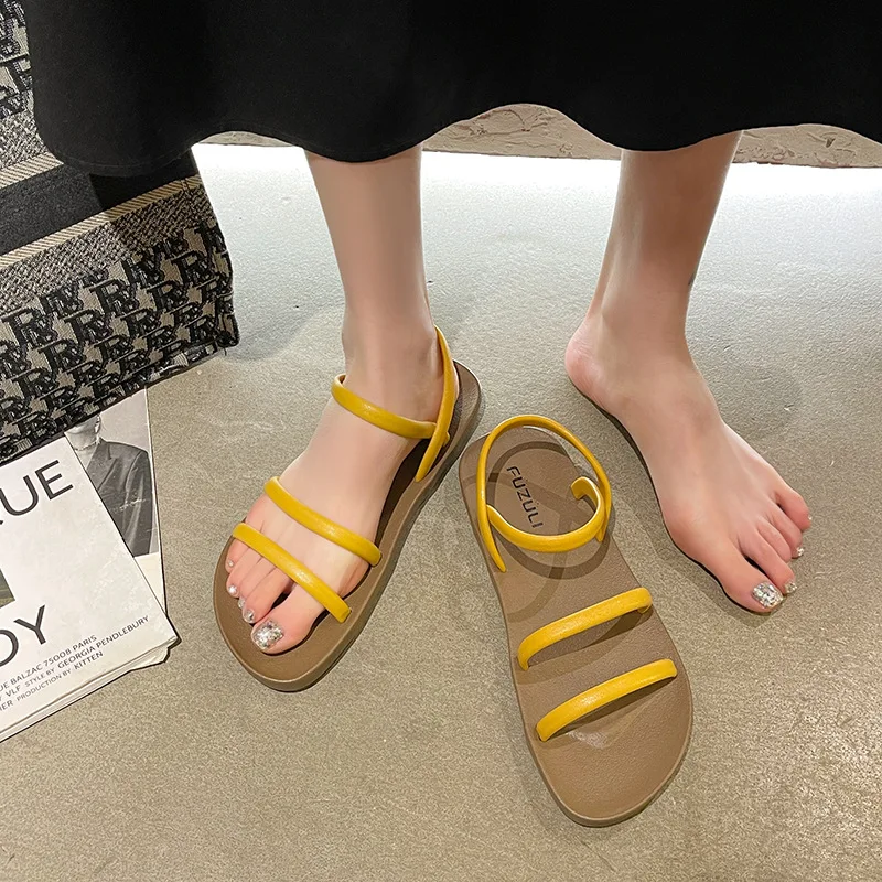 Top selling trendy flat sandals women lady simple design ladies fancy flat sandal