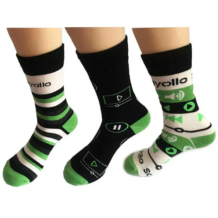 OEM personalized logo custom design pattern white black men tube cotton fashion socks sox crew dress happy socks