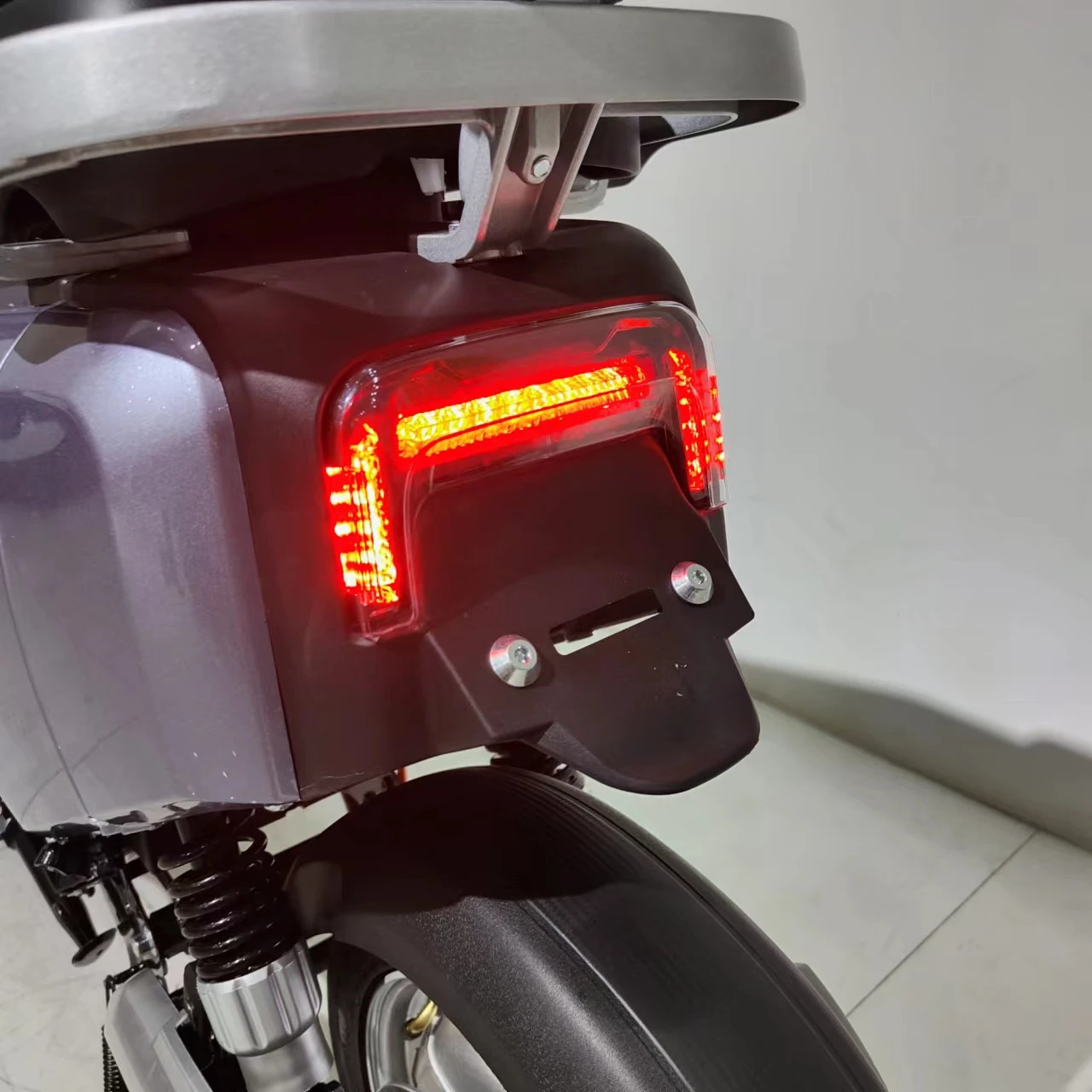 Factory wholesale hot selling electric scooter 2000w 3000w high speed electric motorcycles bikes for adult