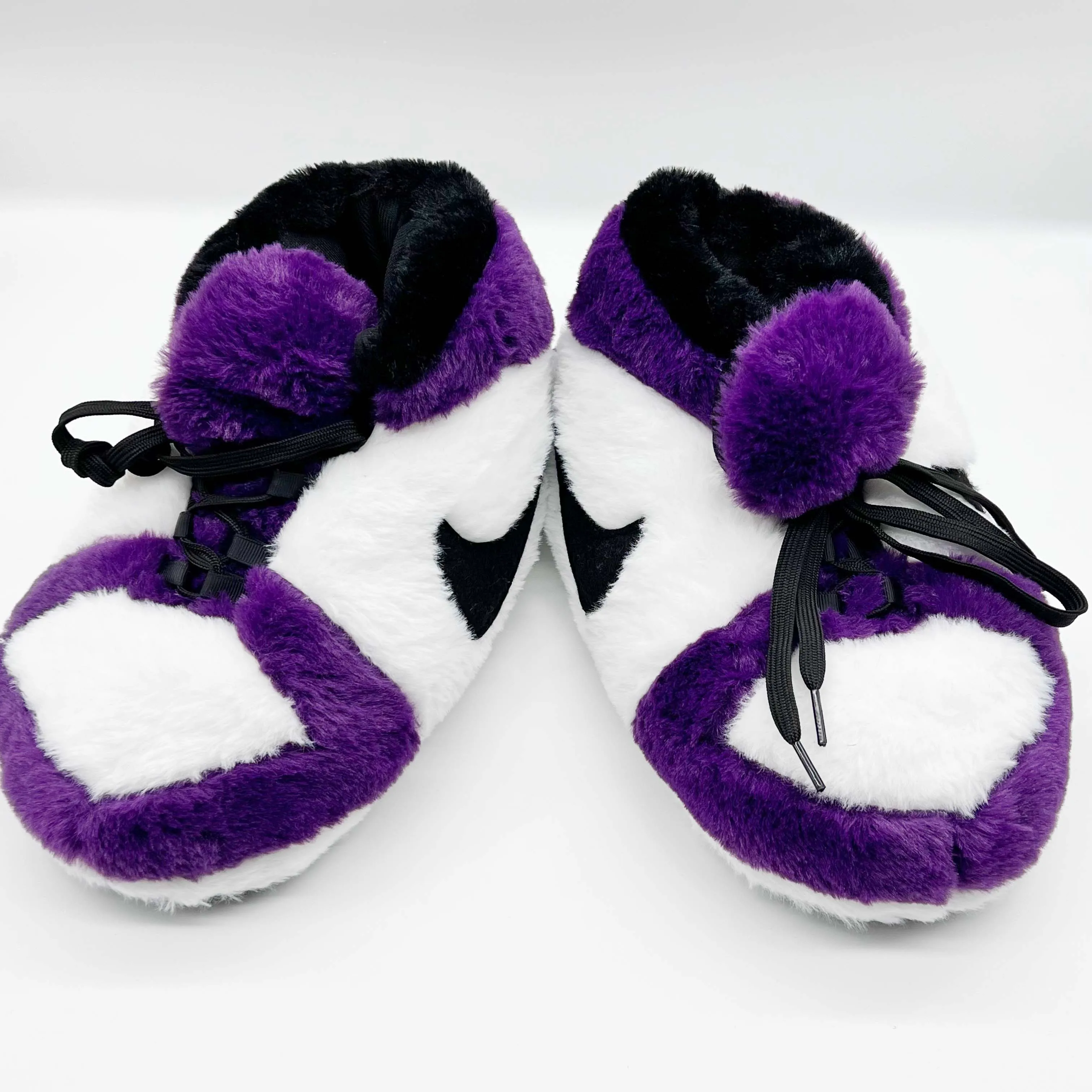 Wholesale custom indoor sports plush slippers for woman/men  are all size comfortable slippers plush new products