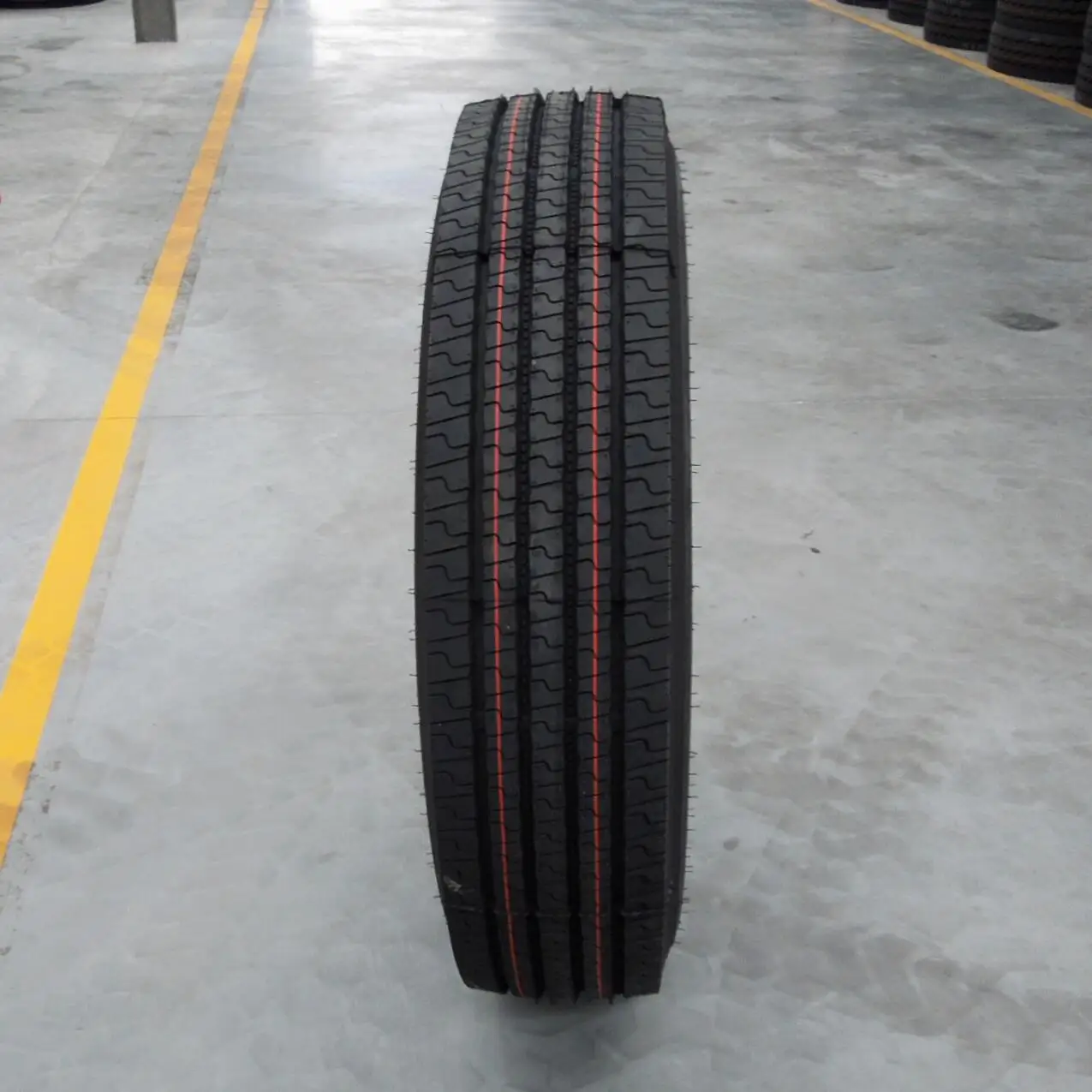  Высокоскоростные цельнометаллические шины для грузовиков 295/80R22.5 автобусов высокое качество китайские
