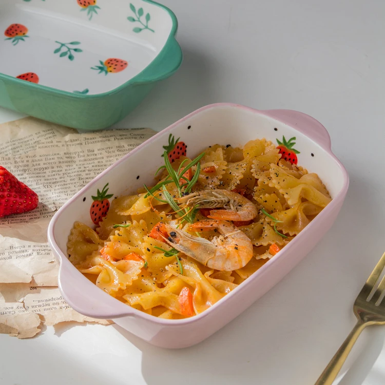 Home used strawberry pattern stoneware hand painted  ceramic backing tray bakeware