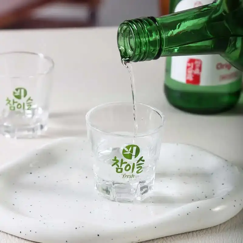 Bar Hotel Restaurant Premium Customized Logo 2oz Clear Glass Mini Soju Shot Glasses Set for Whiskey Tequila Liquor