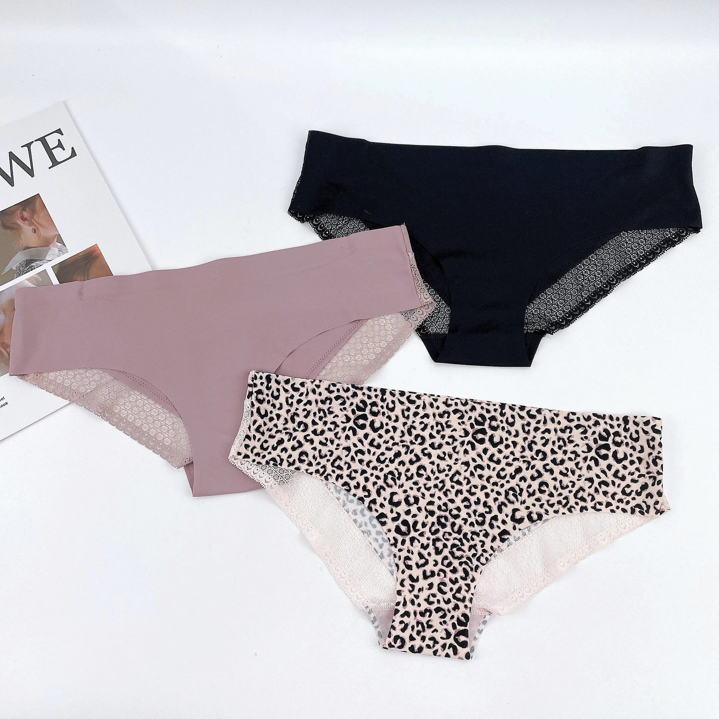 Hot Sale Ladies High Quality Cut Seamless Panties No Show Invisible Ice Silk Women Underwear