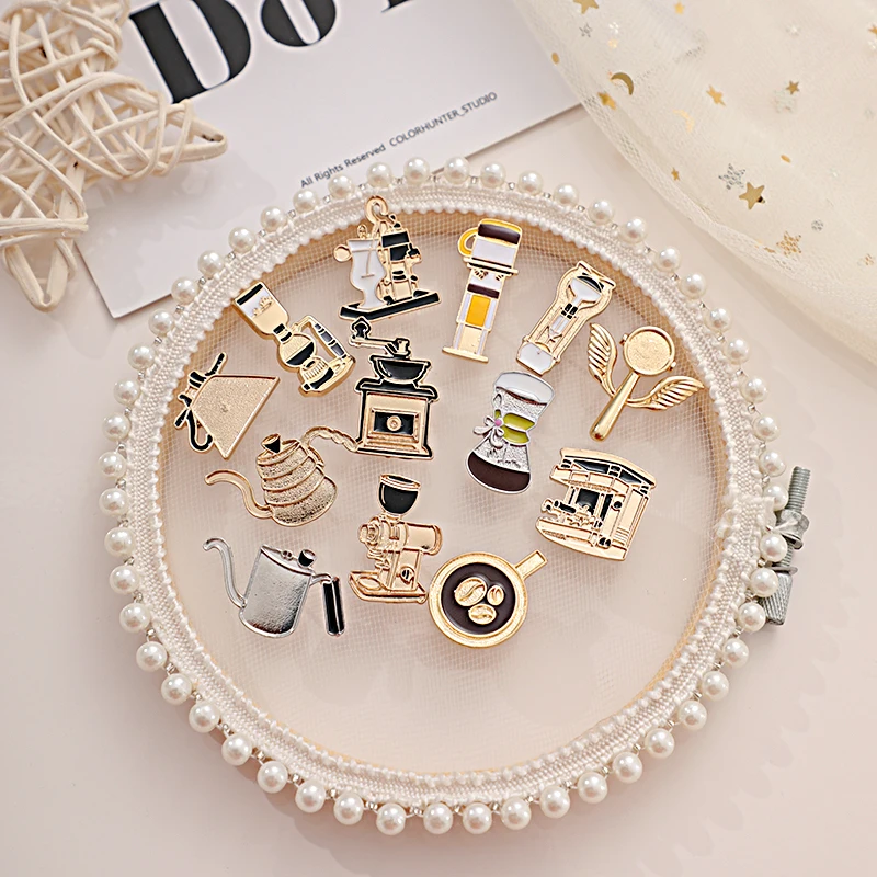 Manufacturer Medal Wholesale lapel pins custom pins Cute girl gift High quality cheap wholesale brooches