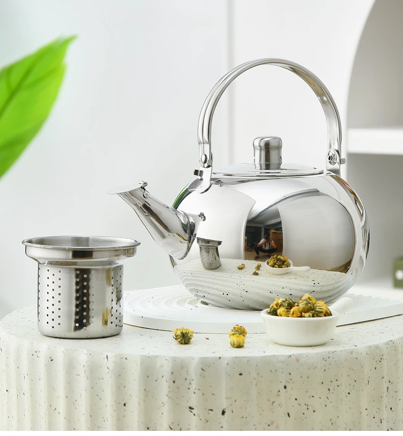20cm Stainless Steel Water Whistling Kettle With Filters Tea Kettle Wholesale Tea Pots & Kettles for Boiling Water