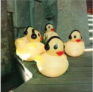 16 Inch Floating Solar Pool Lights Waterproof LED Pool Accessories Glow Duck Inflatable Solar Powered Floating Waterlight 90 80
