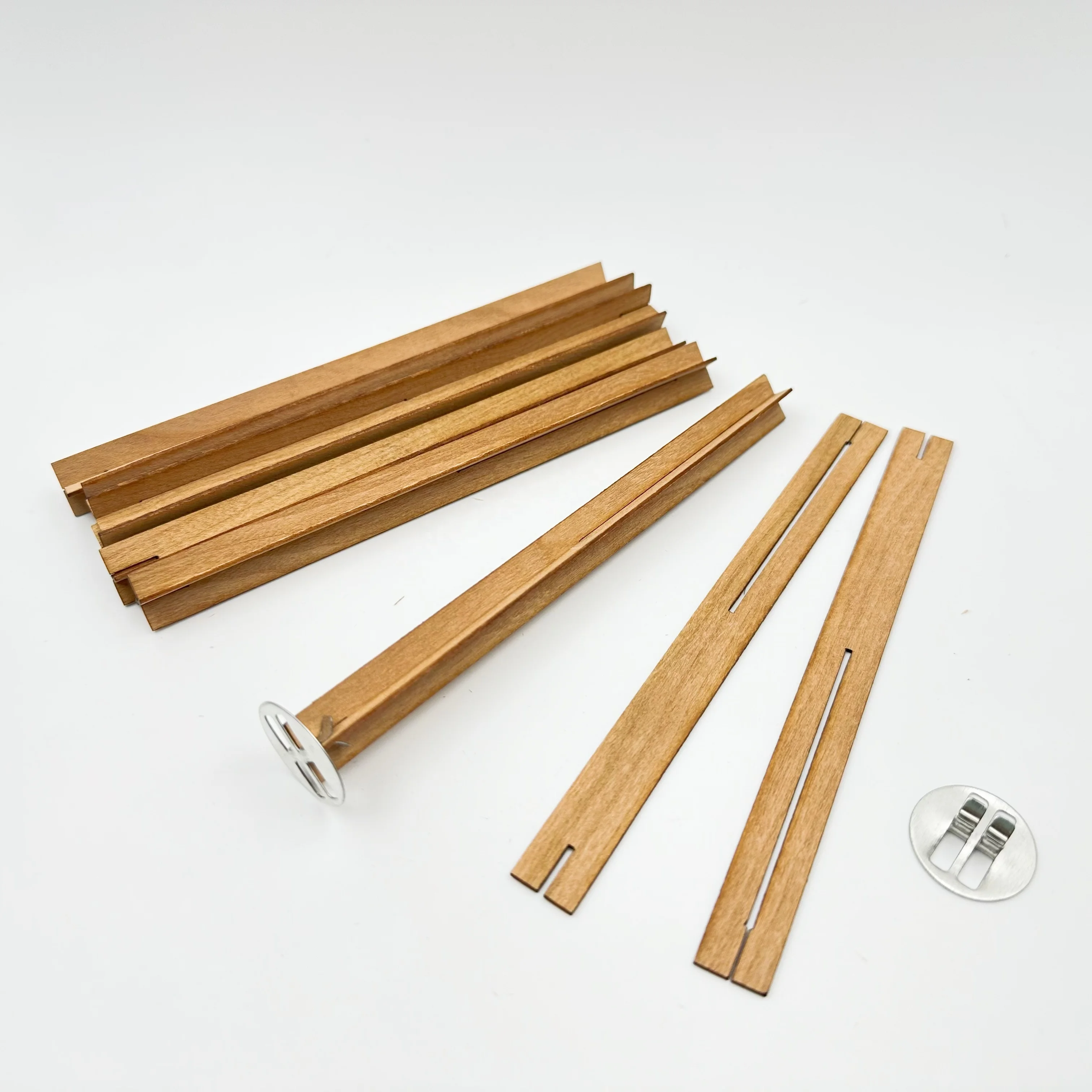 Wood Wicks for Candles Making - Smokeless  Cross Wooden Wicks . Wood Wick With Metal Clip for Candle Making and DIY Candle Craft