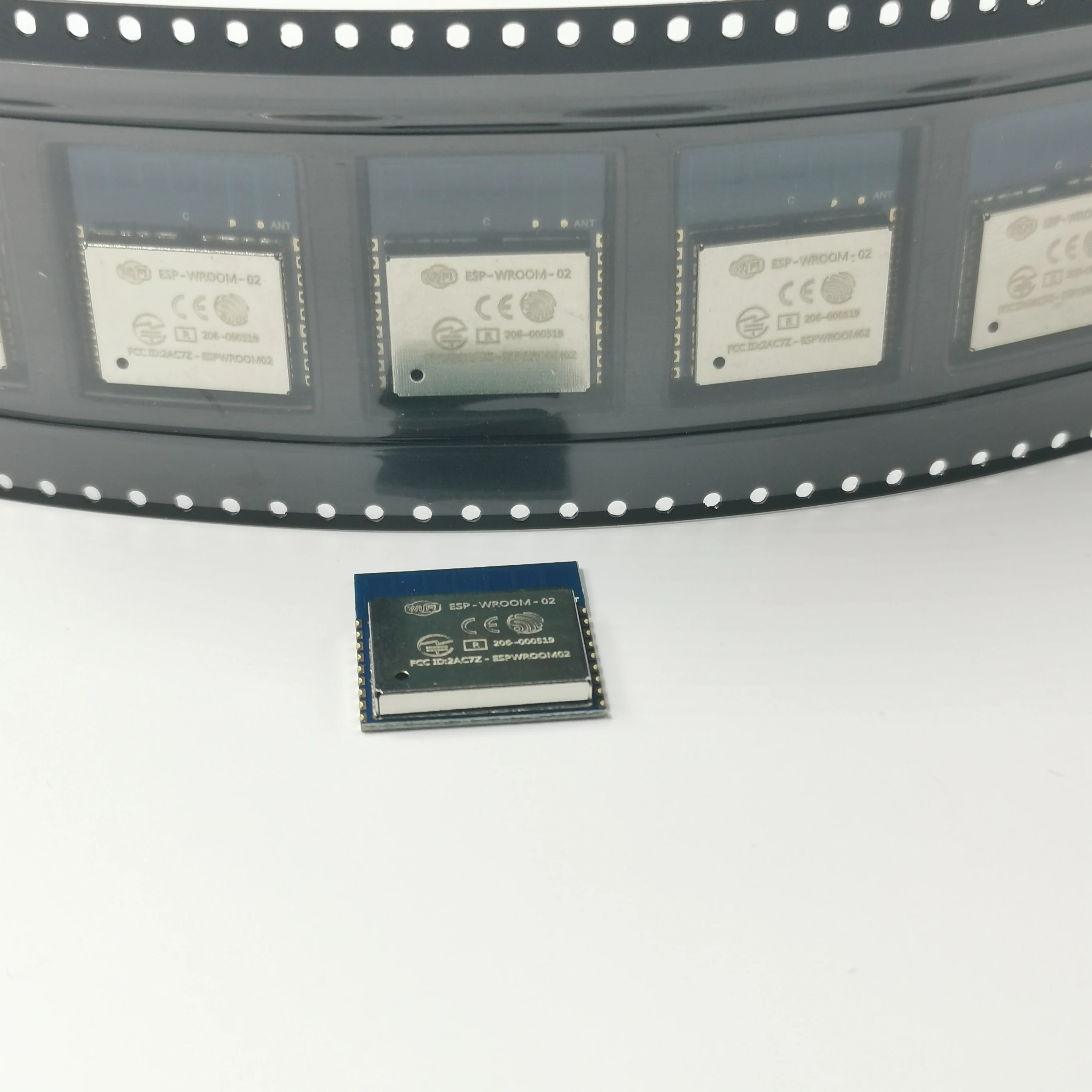 Малый размер ESP-WROOM-02 Wi-Fi модуль с антенной на печатной плате на основе ESP8266EX IC чипсет