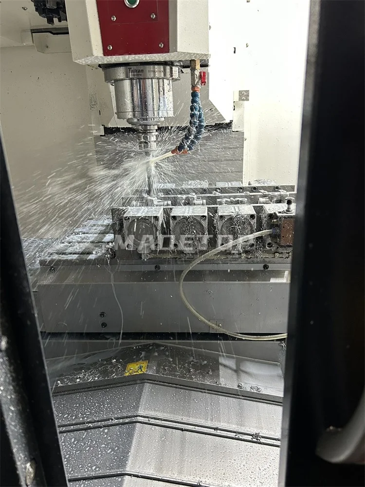 Madetop Heavy Duty Truck Parts Clutch Master Cylinder 50021600 0012959106 KG2000108 KG20001.0.8 Spare Parts For Mercedes-Benz