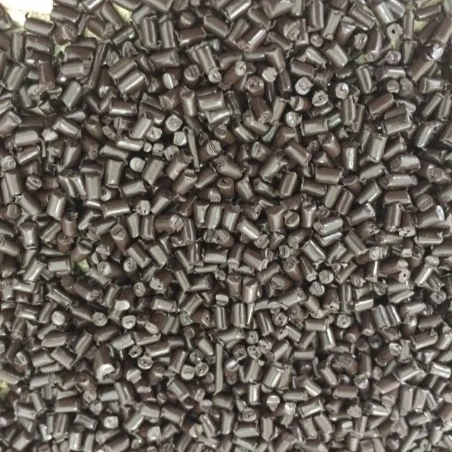 Hisoa high quality WPC granules wood grain decking outdoor Surface WPC raw material wood plastic composite pellet beauty color