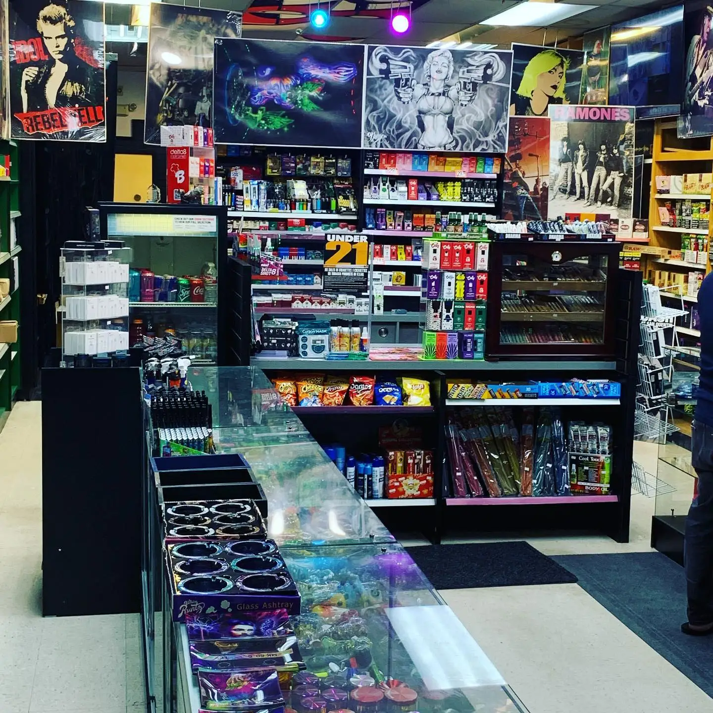 Vapers Usb Lighter Electronic Lighter Smoke Shop Supplies vozol Smoking Pipes Set