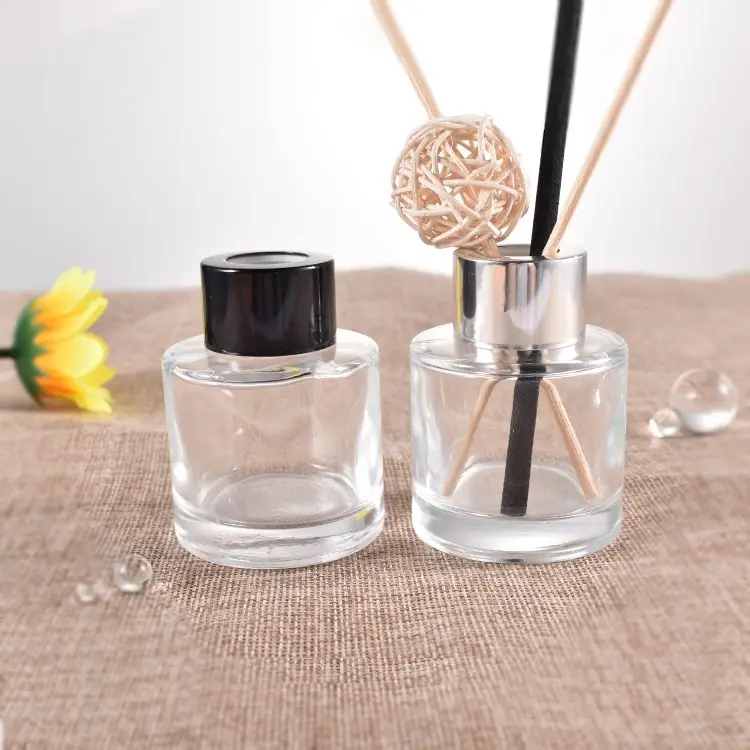 new product 50ml fashion mini aromatherapy glass bottle with gift box for home hotel