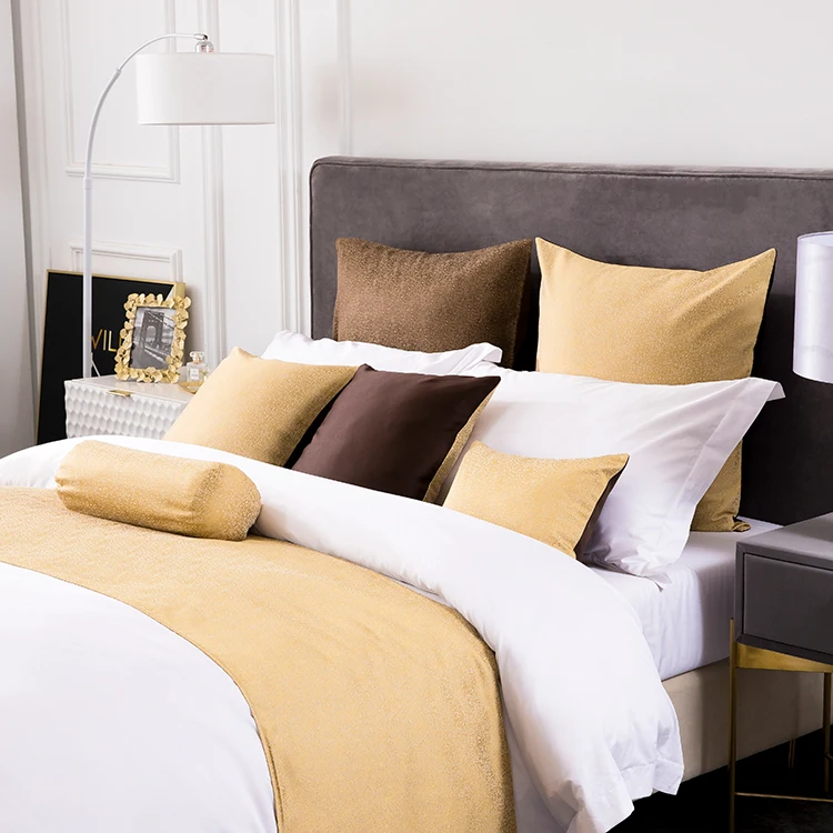 Hotel bed runner and cushion pillows hotel duvet cover with bed runner