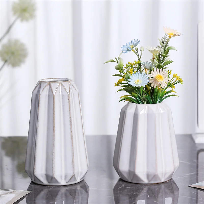 Modern Reactive White Ceramic Vase Nneutral Color Small Flower Vases for Home Living Room Dining Table Farmhouse Office Decor