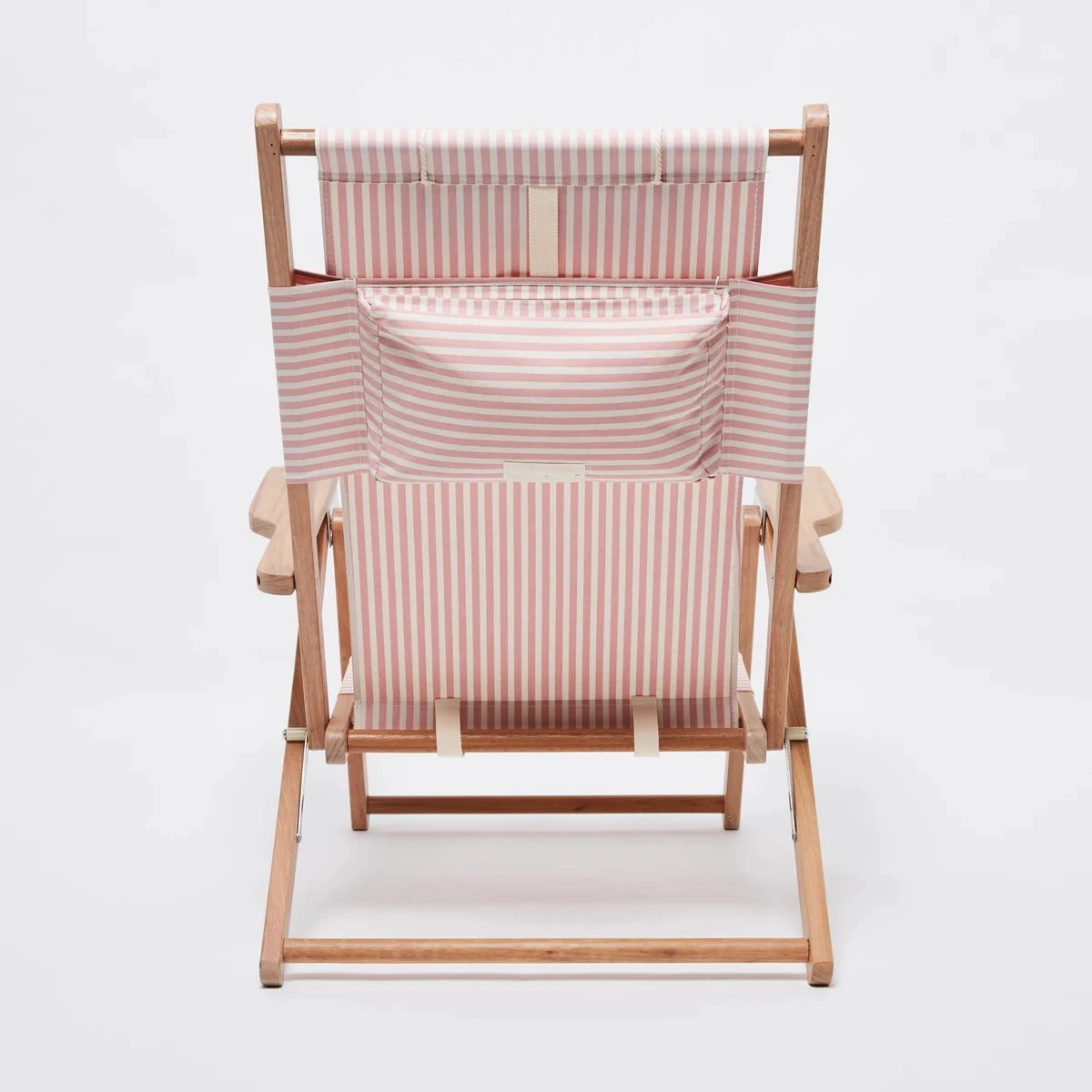 Berserk Victorian Design Style Asian Design Style Gym Application Beach Chairs