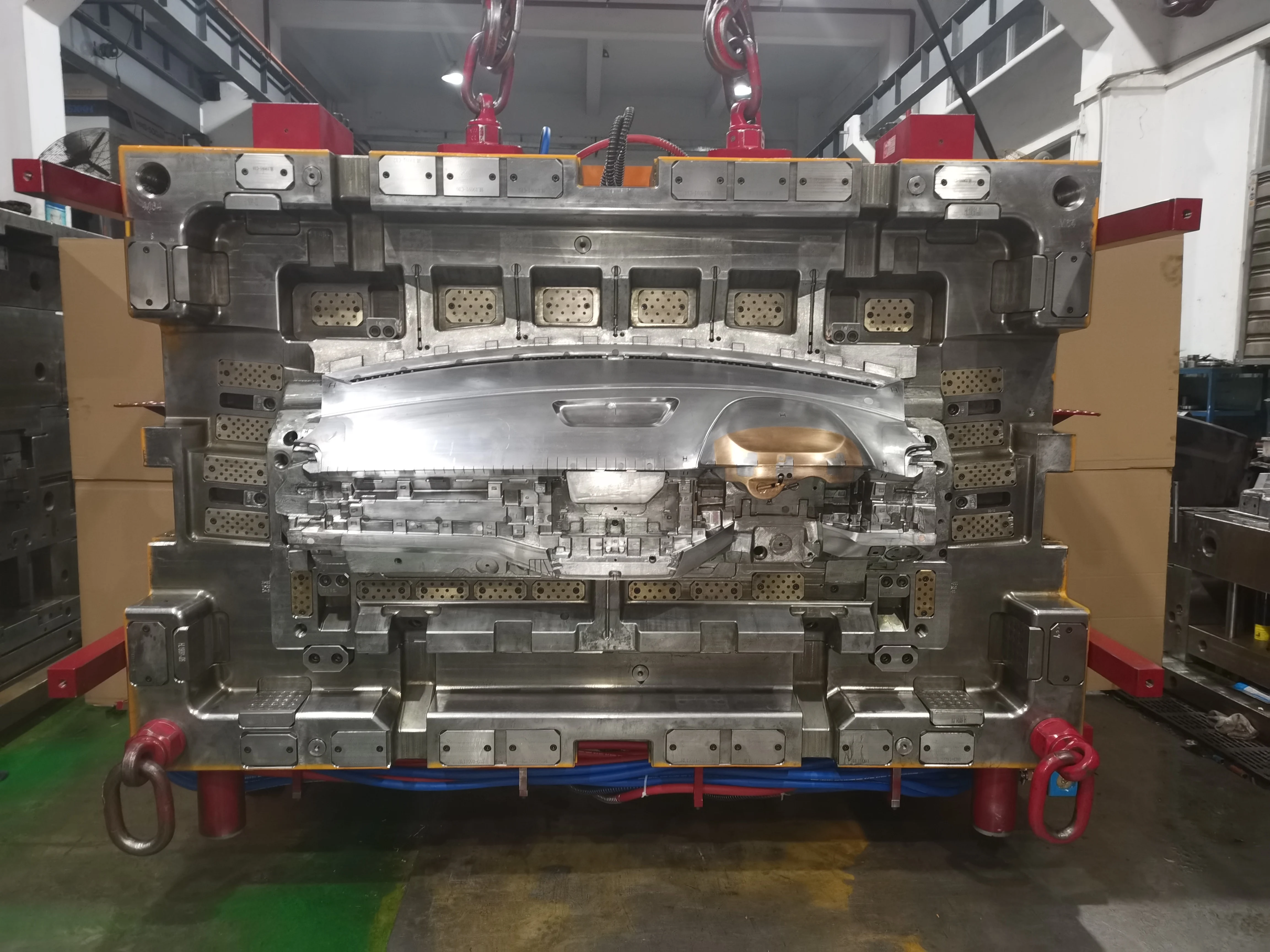 High Quality Auto Spare Parts Wholesale Dashboard Assembly Car Dashboard For Honda, BYD, Toyota plastic automatic mould