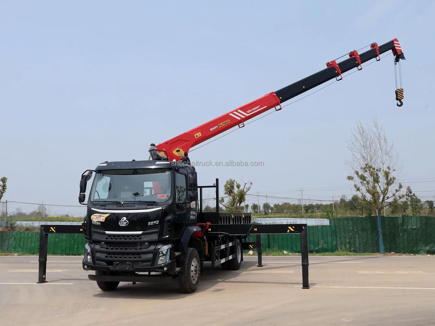Updated Version DONGFENG 4x2 Lorry Truck Installed SANY Palfinger Telescopic Boom Crane 10 ton 12 ton 14 ton For Sale