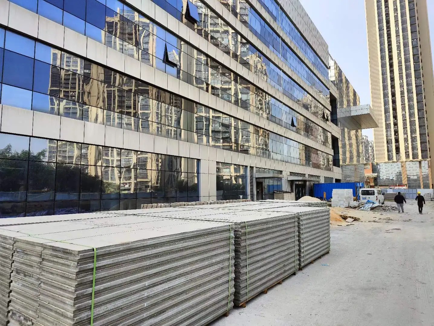 Fiber Cement Board for EPS Sandwich Panel 610*2440*50 75 100 125mm Calcium Silicate Board Fireproof Panel