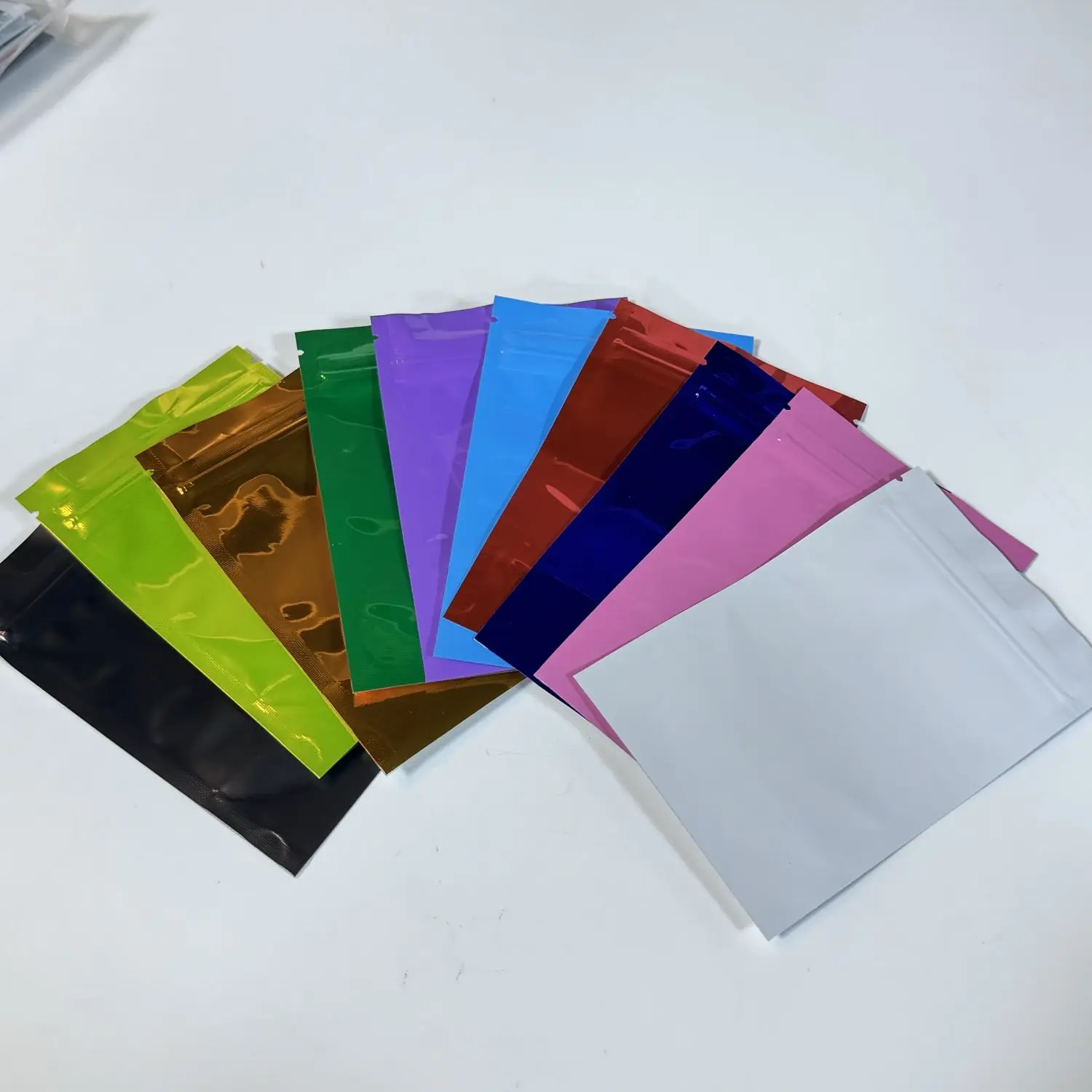 3.5g 7g 14g Custom Plastic Zipper Edible Food Packing Stand Up  Pouch Smell Proof 3.5 Grams Bolsas Mylar Bags With Logo