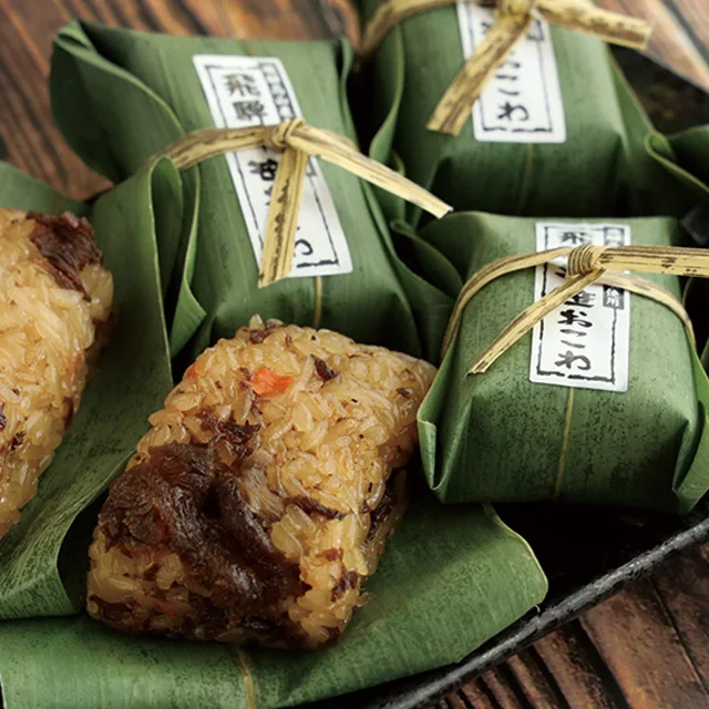 Пушистая замороженная смесь, жареный белый рис, мгновенная Японская еда с говядиной