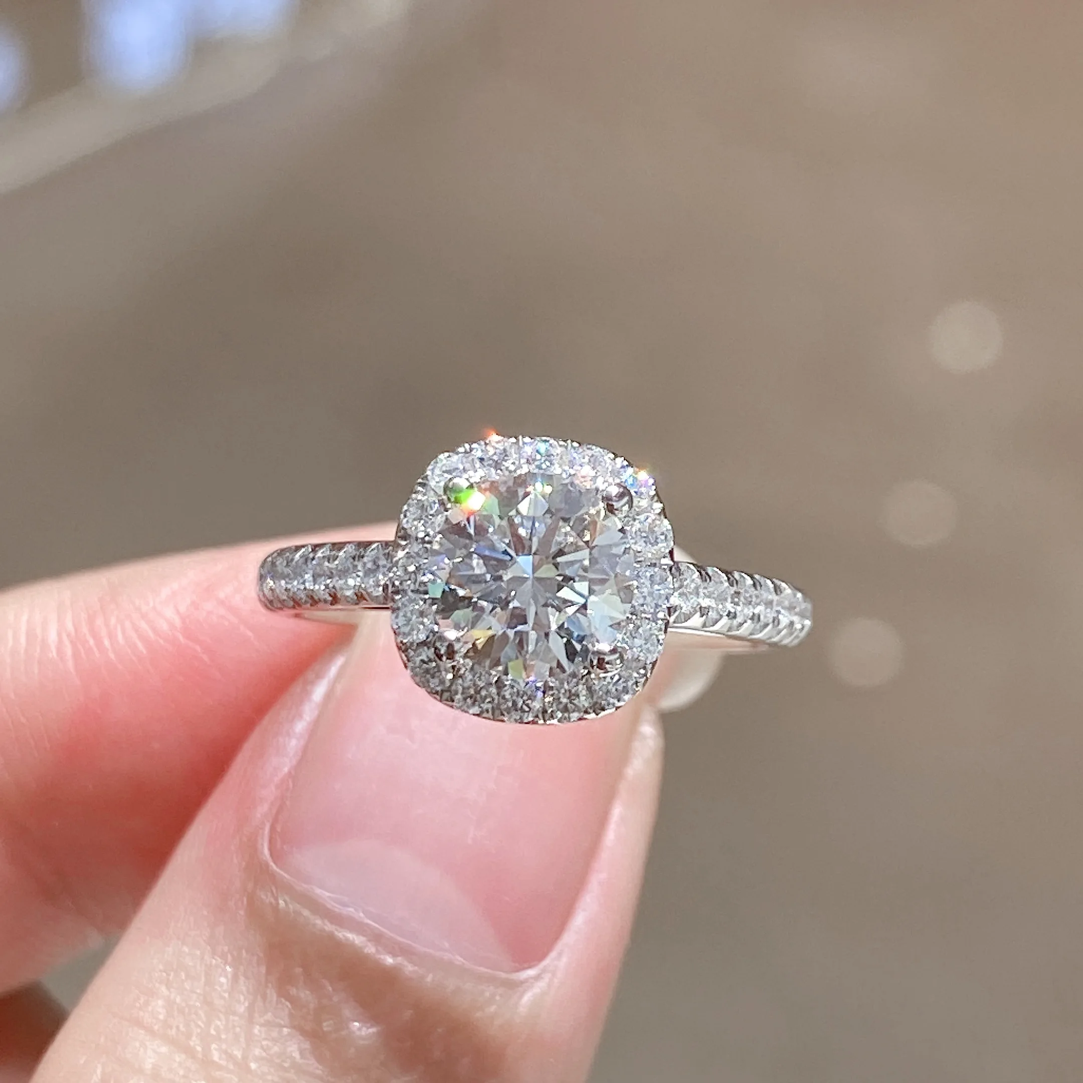 IGI CERTIFIED 18K Solid Gold Wedding Promise Jewelry Women Solitaire Halo Oval Round Cut 1.0ct LAB GROWN Diamond Engagement Ring