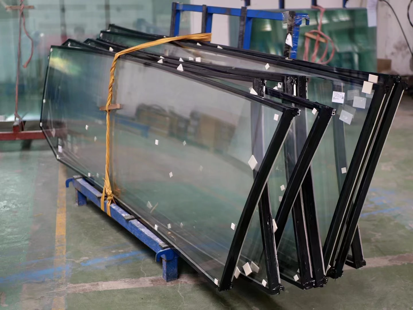 Jumbo size glass Curved tempered building glass for curtain wall elevator