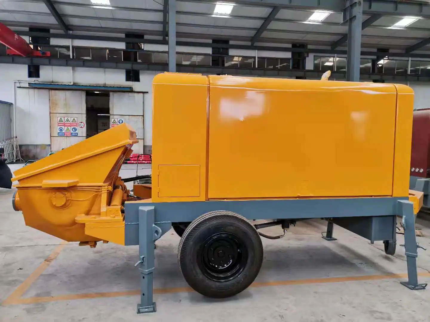 Factory Price 40m3/h Diesel concrete delivery pump Portable Trailer Mounted concrete conveying pump for sale in UAE