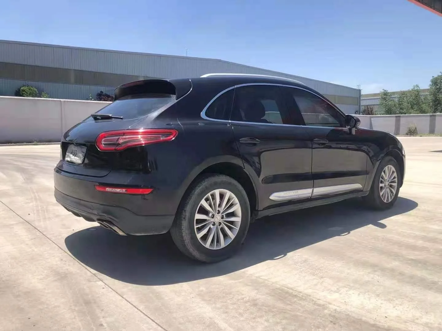Бывшая в употреблении модель 2018 Zotye SR9 SUV 2 0 T автоматический полный вариант топ-версия