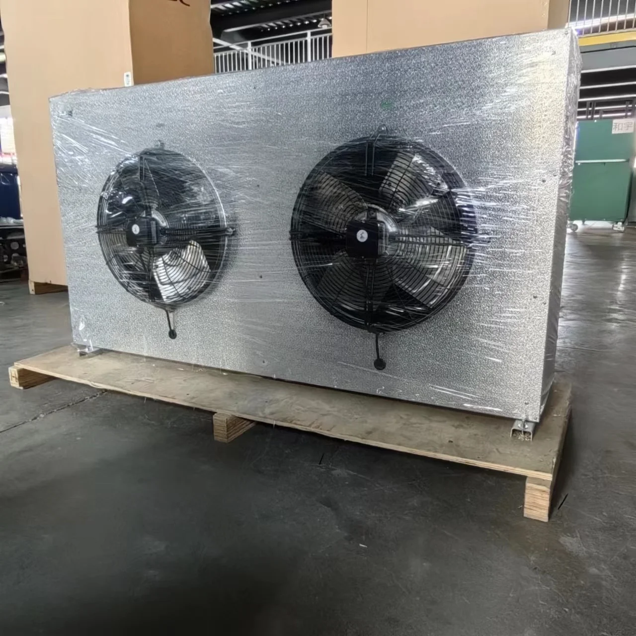 HVAC Air-cooled Chilled Water Type 130KW Precision Air conditioner Supplier in Data Center with Supporting Warranty Service